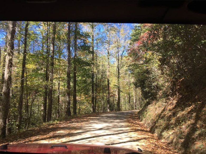 Off-Roading on Tray Mountain Road Jeep Trail