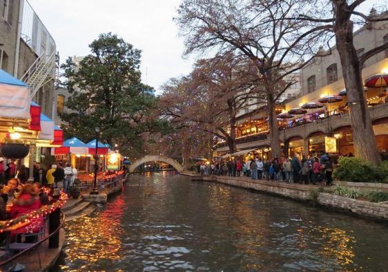 River Walk Christmas Lights 2023-2024 in San Antonio, TX - Dates