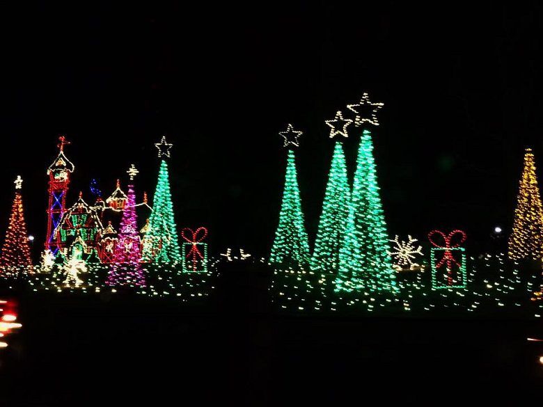 33+ Christmas Lights in Atlanta You Won't Want to Miss [2023]