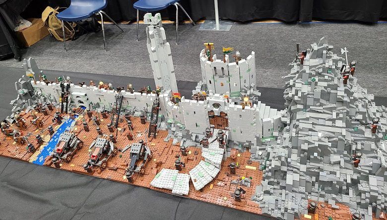 Brickvention 2018: Massive LEGO Minas Tirith 